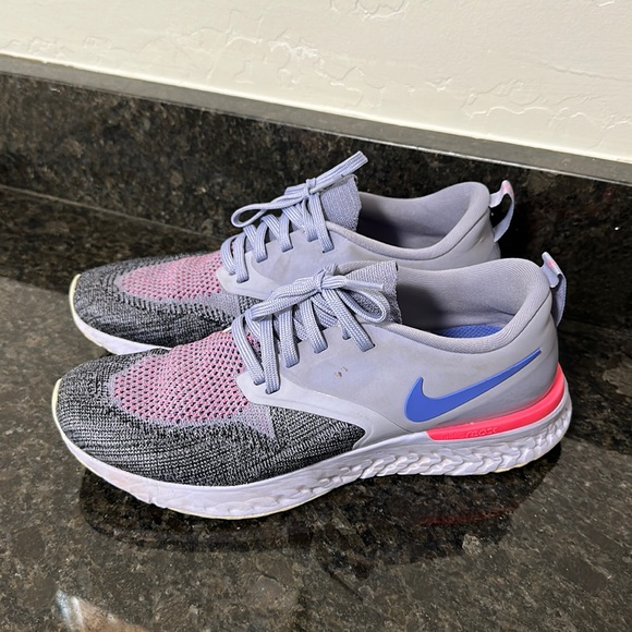 Women’s Nike Odyssey React - Picture 1 of 5